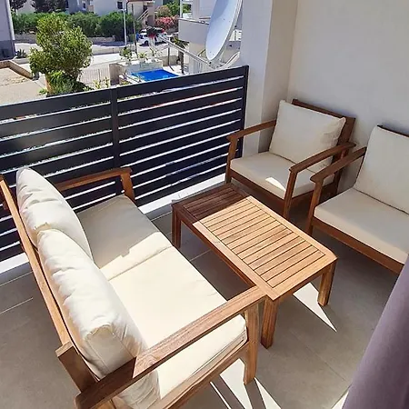 Beautiful Apartments Near The City Center Novalja Exterior photo